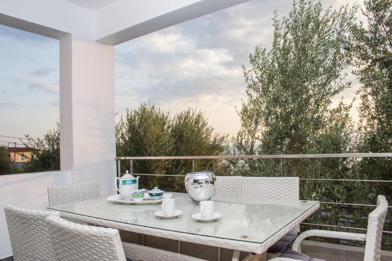 Nina'S Villa, Cosy Seaview Retreat Vérga Kalamátasz Kültér fotó